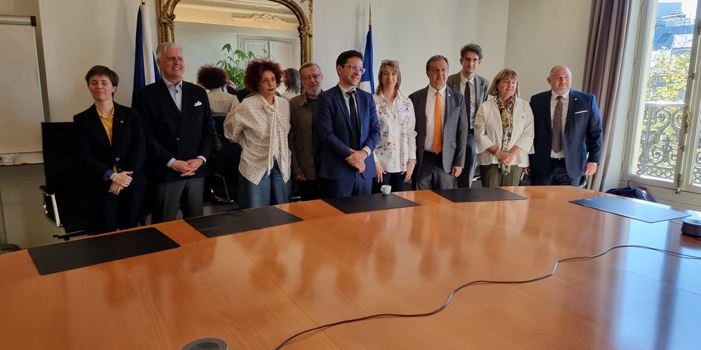 Le CNAJMJ et QualiSR concluent une Convention de partenariat pour le développement du recours aux syndics d’intérêt collectif certifiés